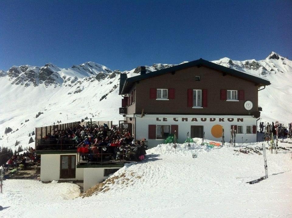 Hotel Refuge Le Chaudron Restaurants Lounge & Bar Champéry Exterior foto